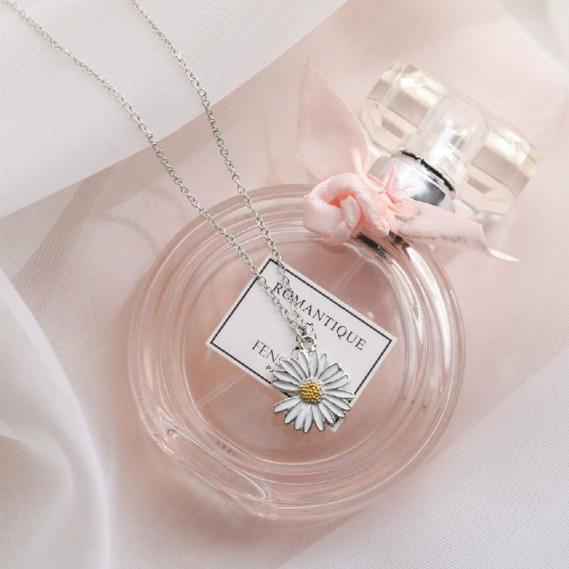 G-Dragon Daisy Necklace