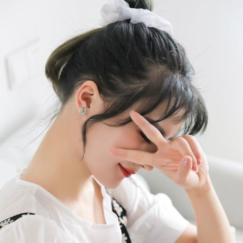 G-Dragon Daisy Earring