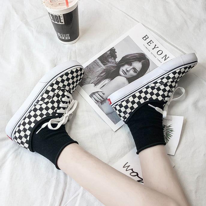 'Checkers' Low Top Sneakers - Totemo Kawaii Shop